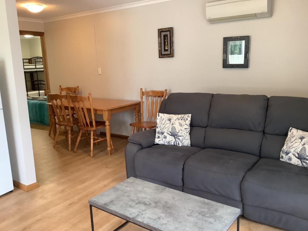 מלון Millicent Lakeside Caravan Park מראה חיצוני תמונה