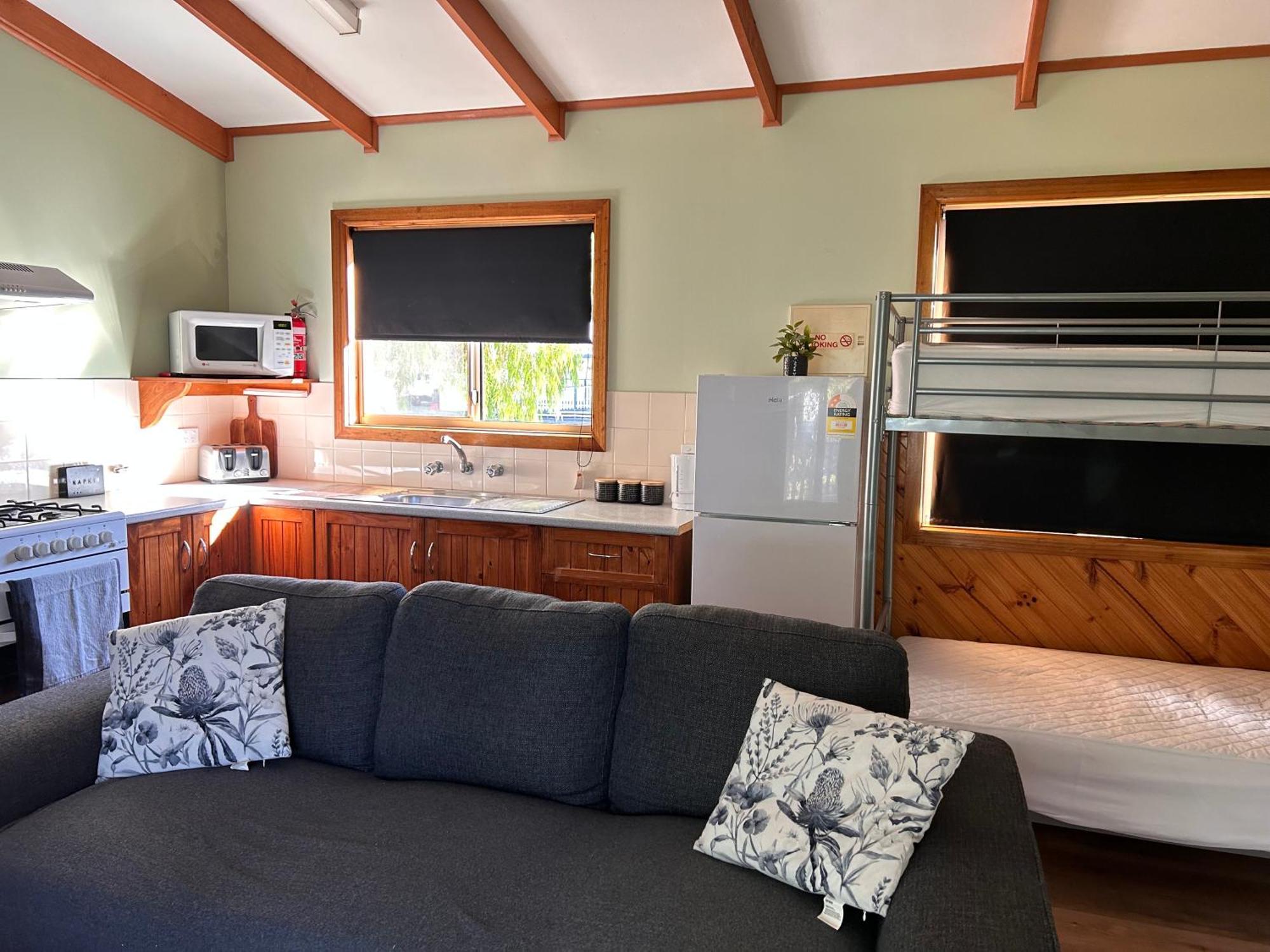 מלון Millicent Lakeside Caravan Park מראה חיצוני תמונה