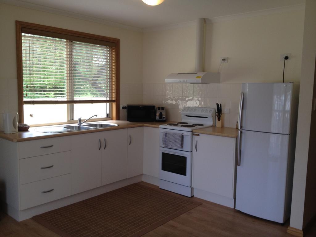מלון Millicent Lakeside Caravan Park מראה חיצוני תמונה